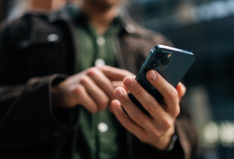Protecting Your Privacy During Electronic Device Searches at U.S. Borders
